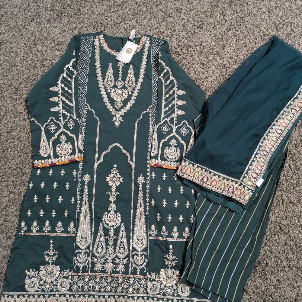 Elegant Embroidered Green Suit Set